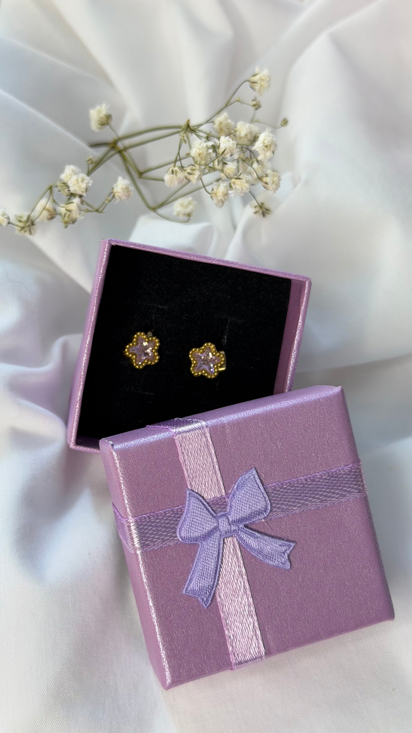 ⭐️ Starry Girl Stud Earrings