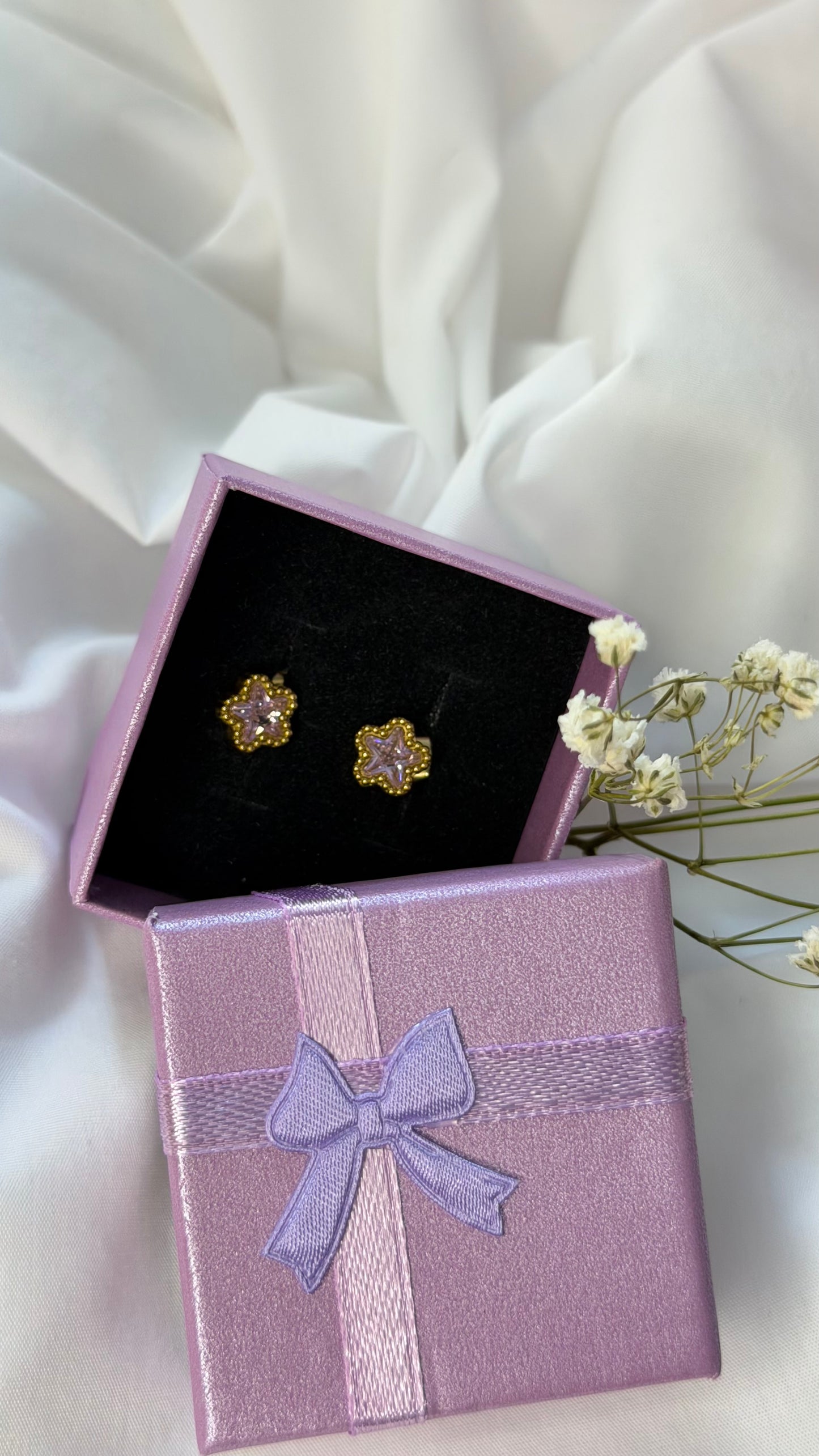 ⭐️ Starry Girl Stud Earrings