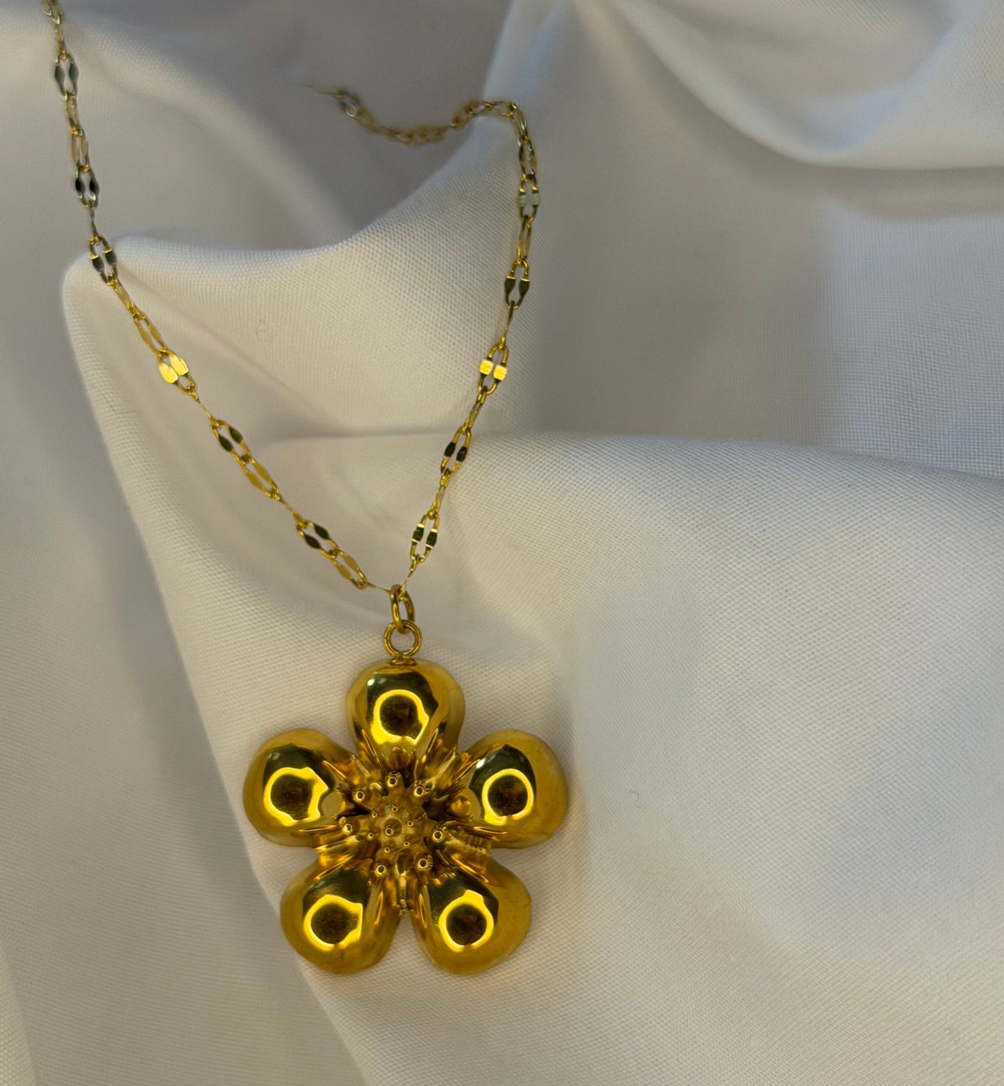 Golden Bloom Necklace